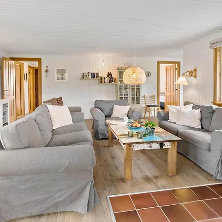 3 Bedroom Amazing In Allinge-Sandvig