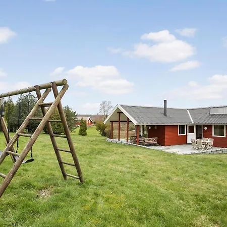 3 Bedroom Amazing In Holiday home Allinge-Sandvig